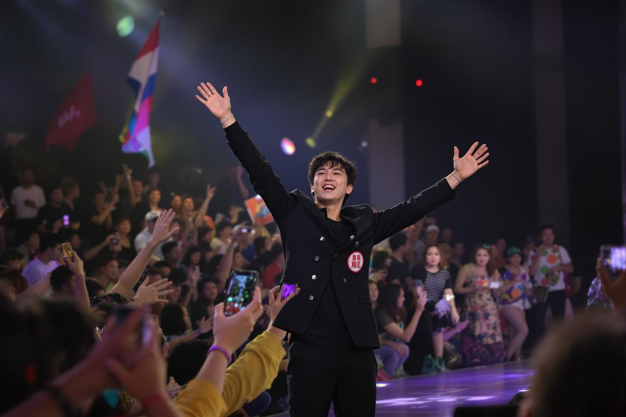 西瓜视频影迷见面会圆满举行,万名粉丝热情参与